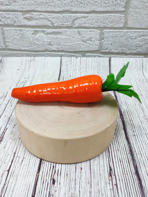 Морковка муляж В20см
